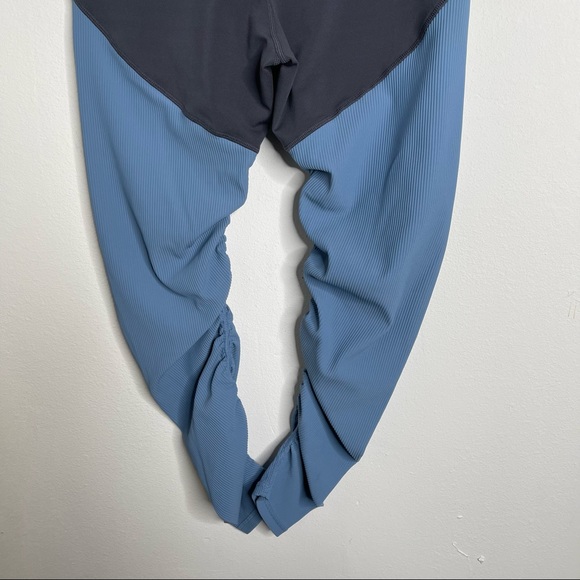 ZYIA Storm Parallel Luxe High Rise leggings Size 6-8 Compressive Activewear - Picture 10 of 15